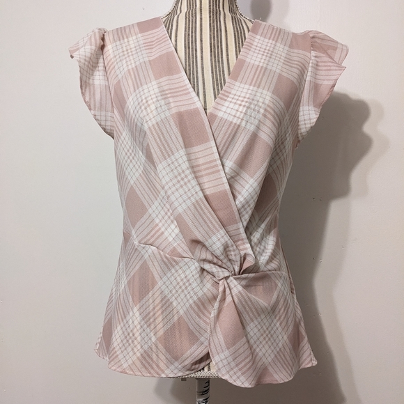 Laundry By Shelli Segal Tops - Laundry pink plaid crossover bodice with knot top nwt